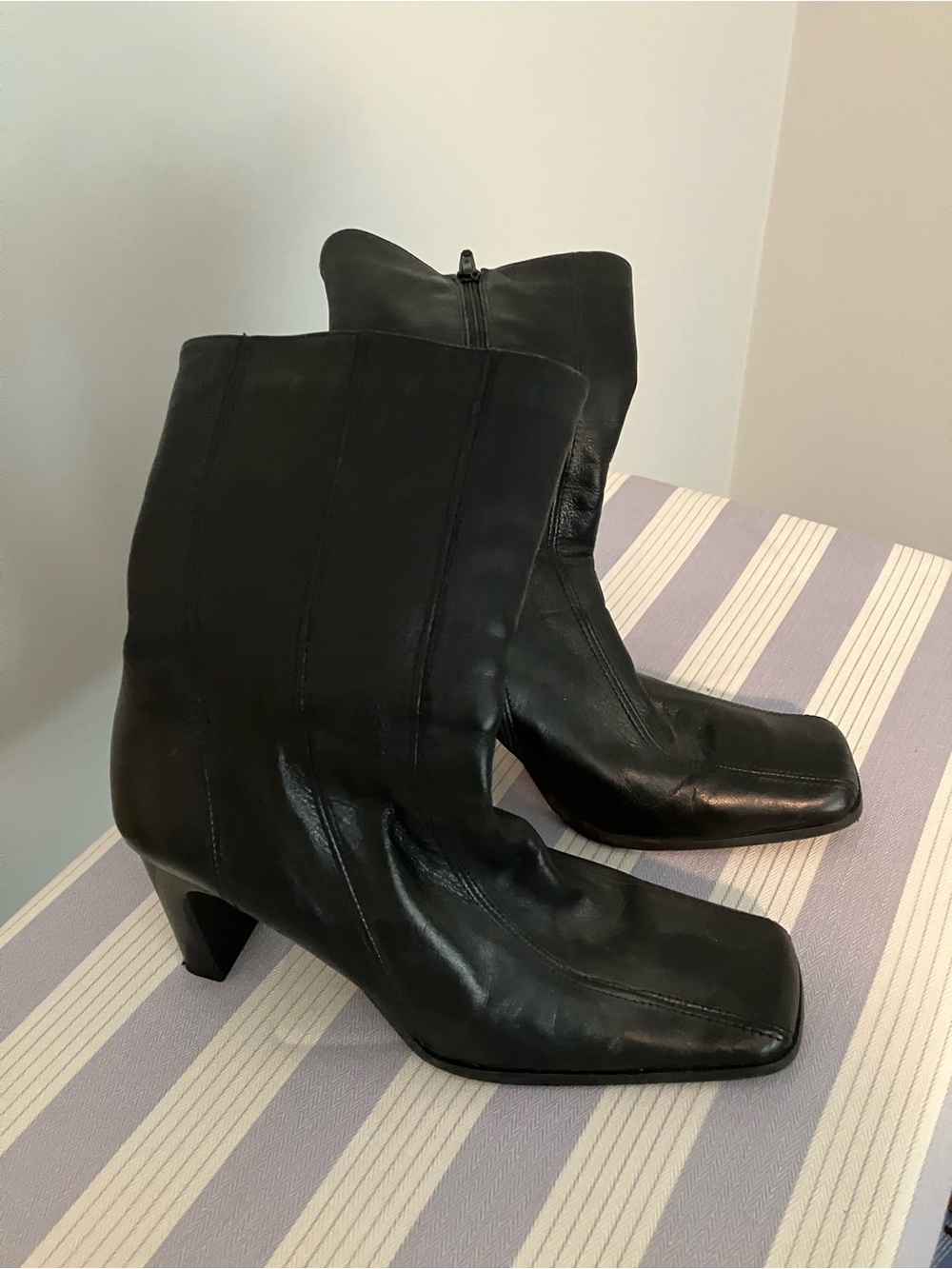 A. Giannetti Black Leather Square-Toe Mid-Calf Heeled Boots
